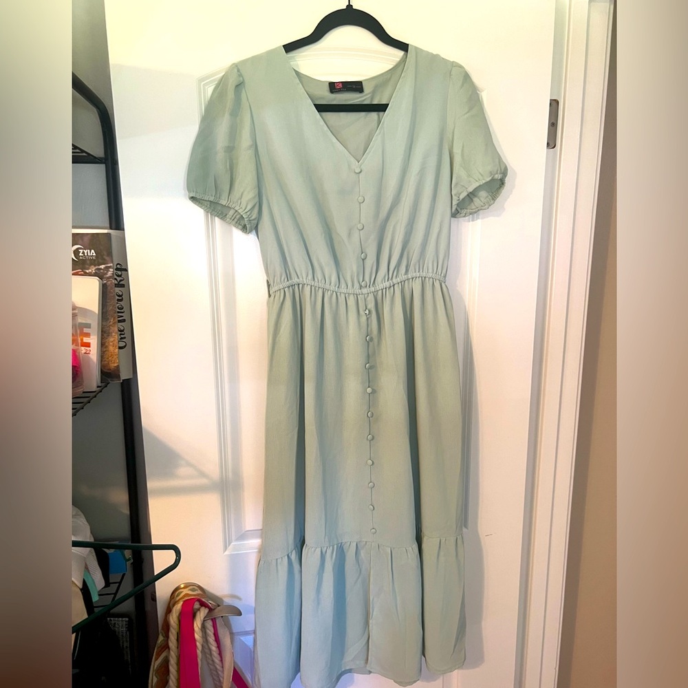 Light Green Kancy Kole Dress. Size medium